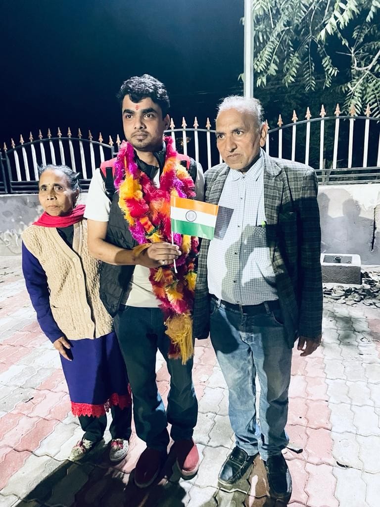 Six students of Sirsa reached from Kharkiv to Romania after traveling for 36 hours, will return today