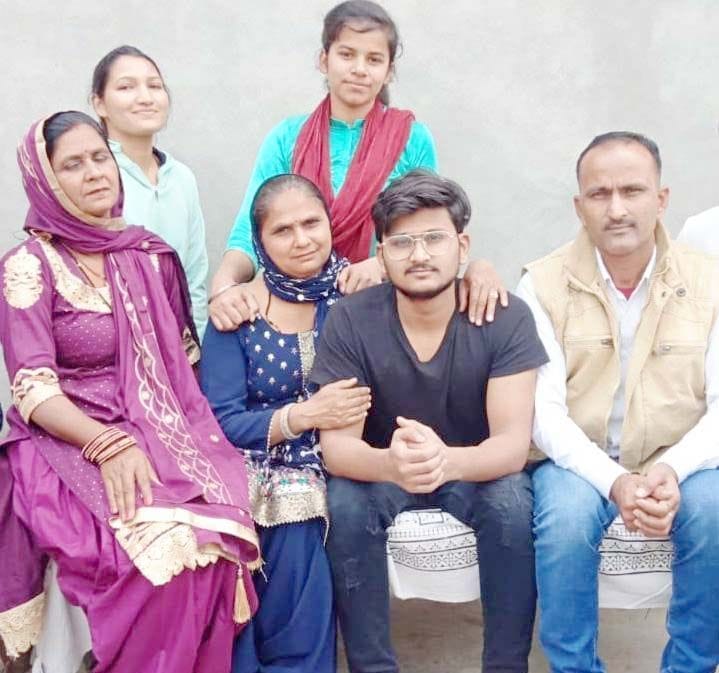 Student Sagar, resident of Barwala returned home from Ukraine
