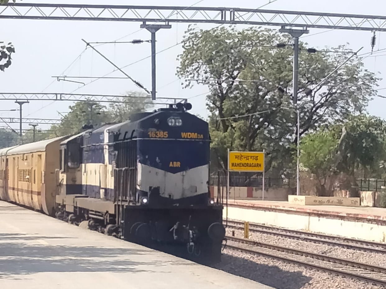Demand to install unreserved coaches in trains