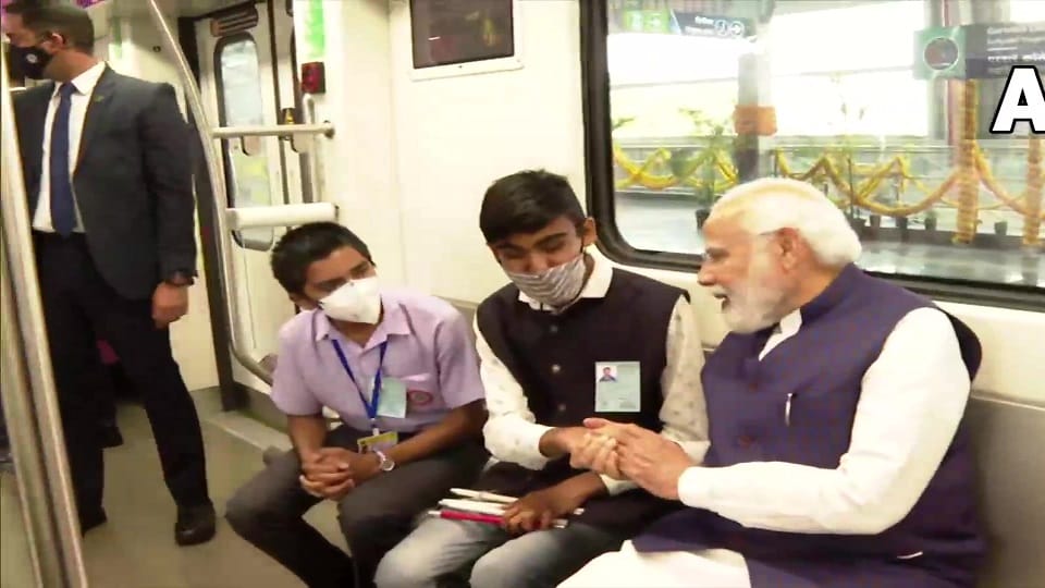Pm Modi Boarded Pune Metro With a Ticket From a Digital app