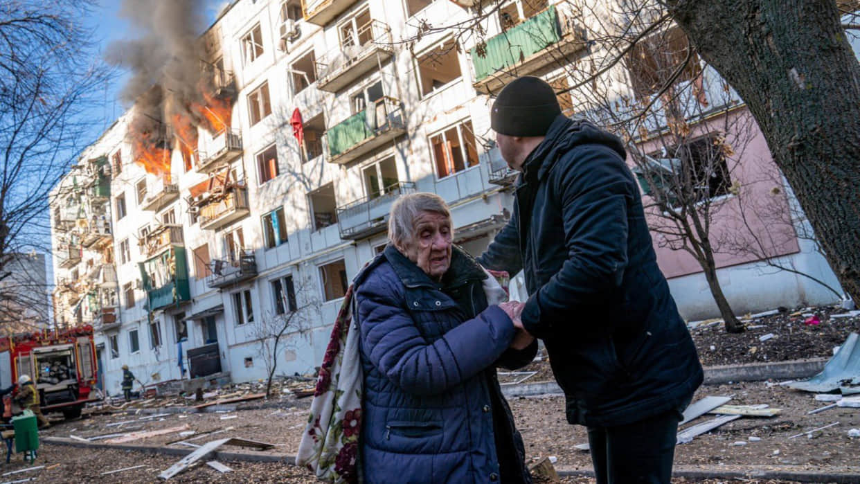 Russia Ukraine war 11th day Kyiv Mariupol Vladimir Putin Volodymyr Zelenskyy images