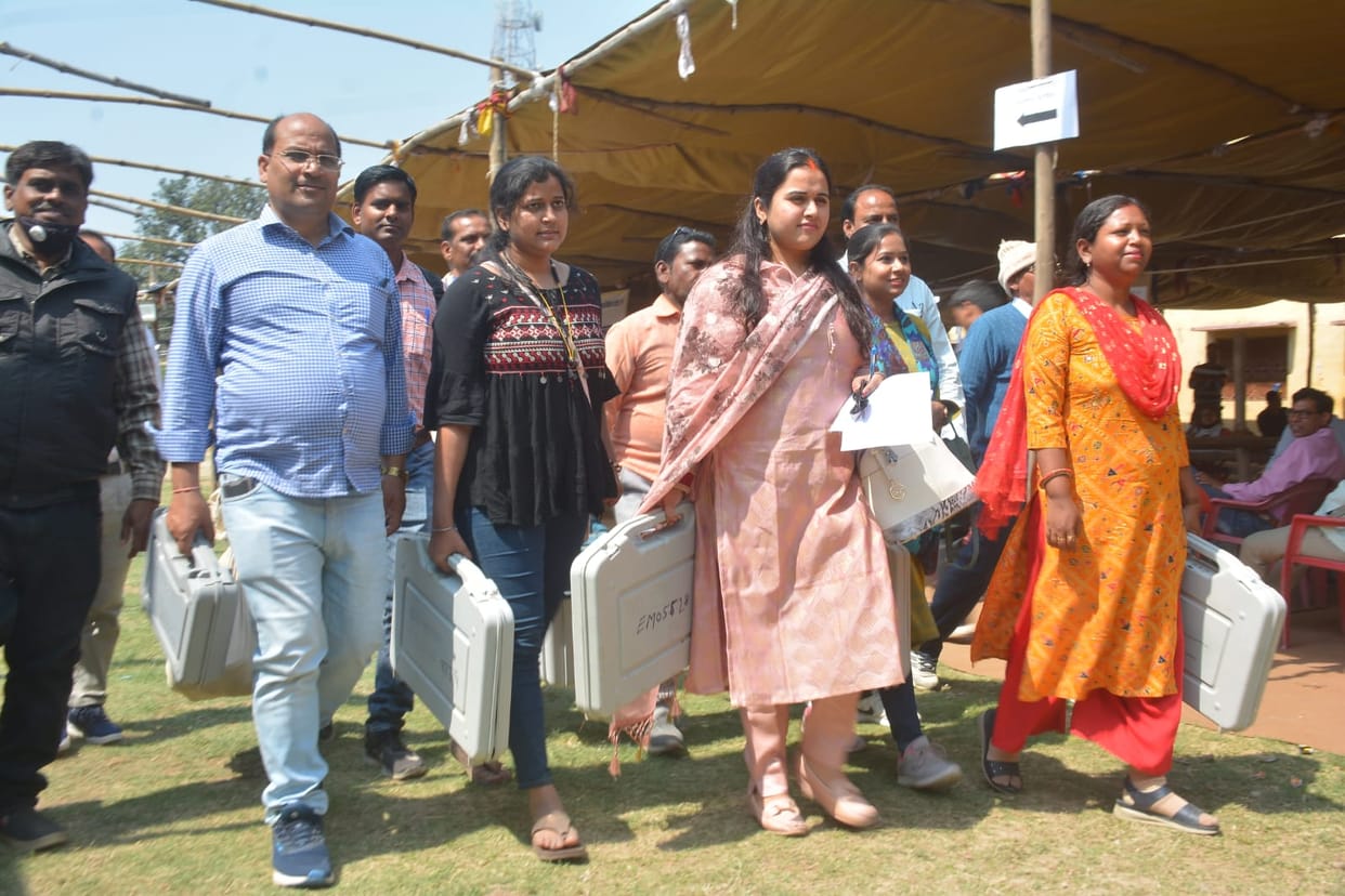 UP Assembly Election 2022 Last Phase voting in 54 vidhan sabha seats of purvanchal varanasi azamgarh bhadohi chandauli ghazipur jaunpur mirzapur and mau