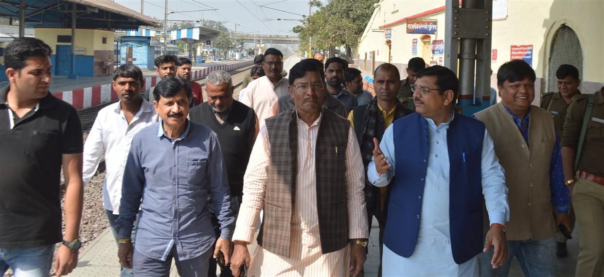Hathras: Will keep the matter of stoppage of trains in board meeting: MP