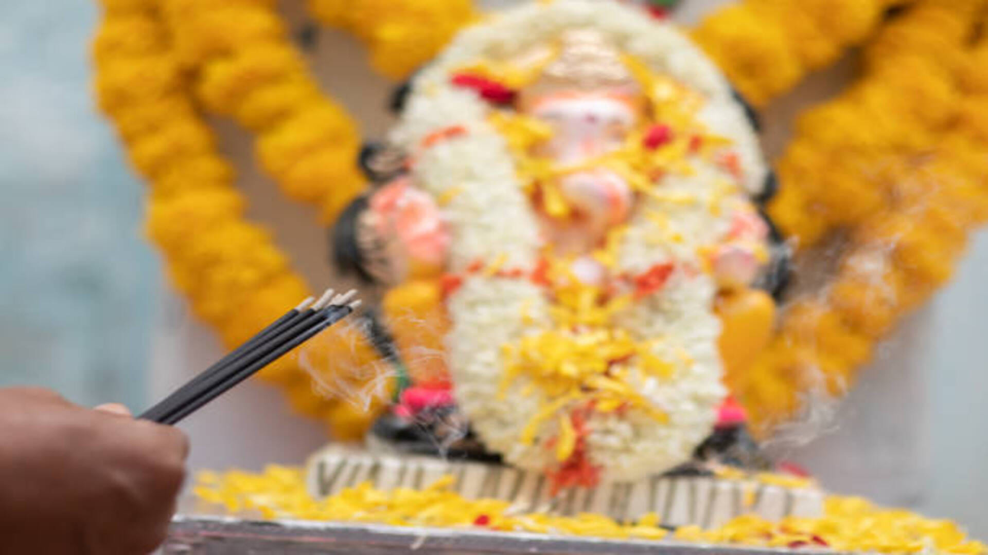 Religion Puja Path Know Which Wish Will Be Fulfilled on Which Day Vrat Week Days Puja