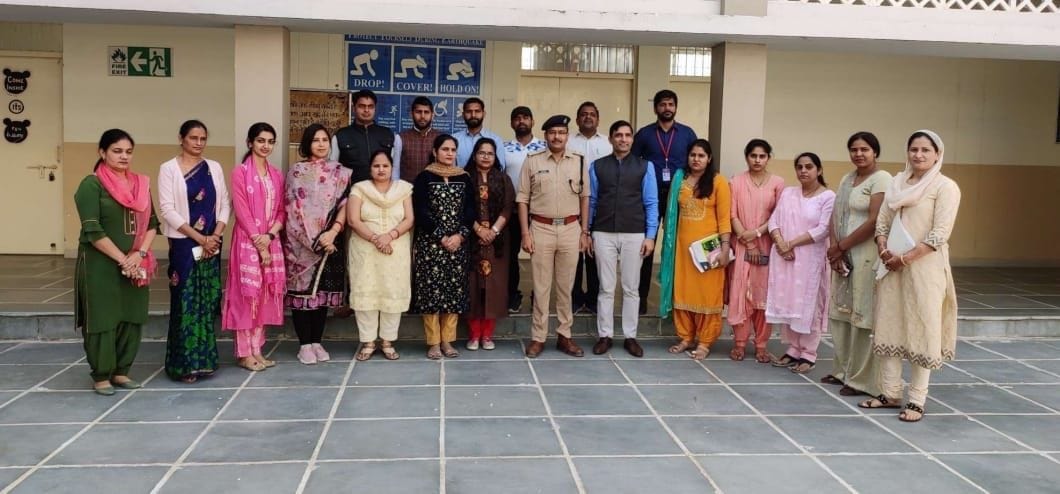 Superintendent of Police gave instructions to rectify the flaws, surprise inspection of DAV Police Public School