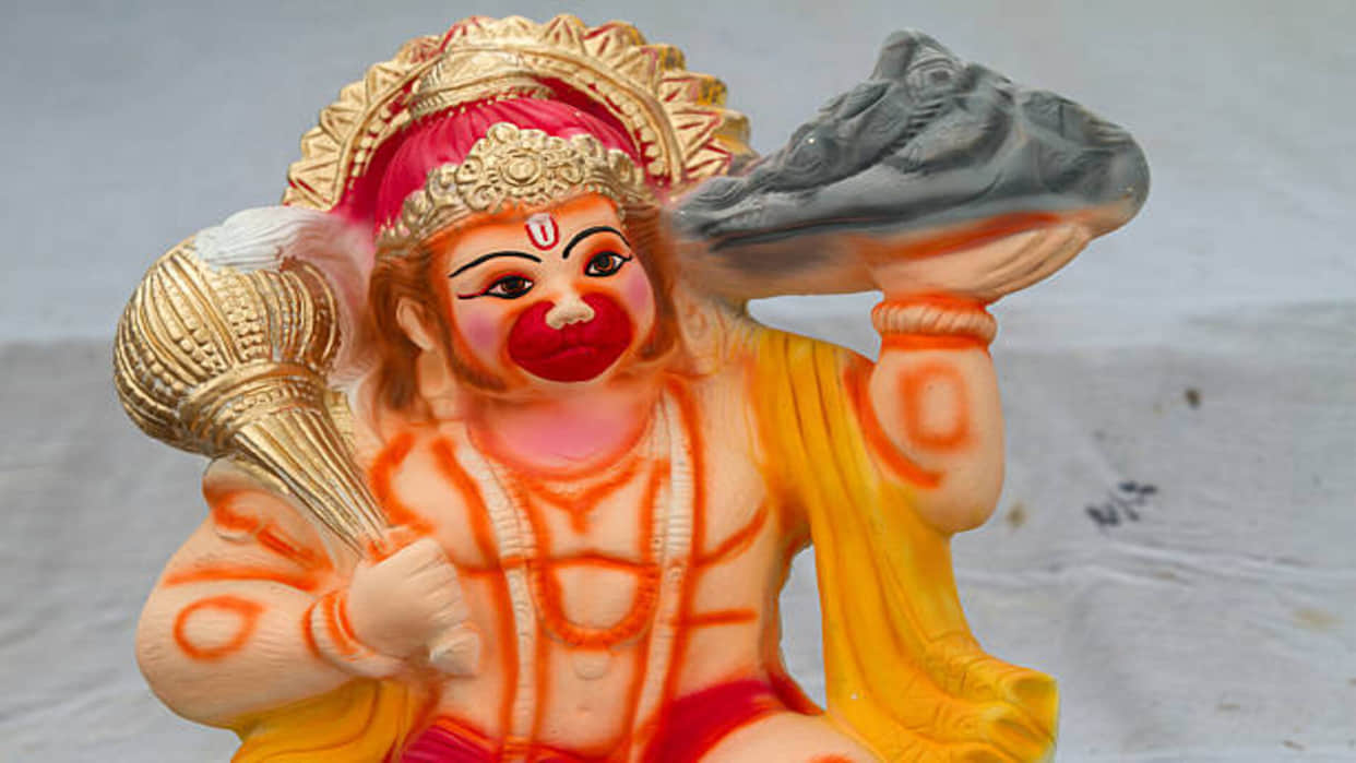 Hanuman Janmotsav 2023 you can wear these colour in Pooja of Hanuman ji