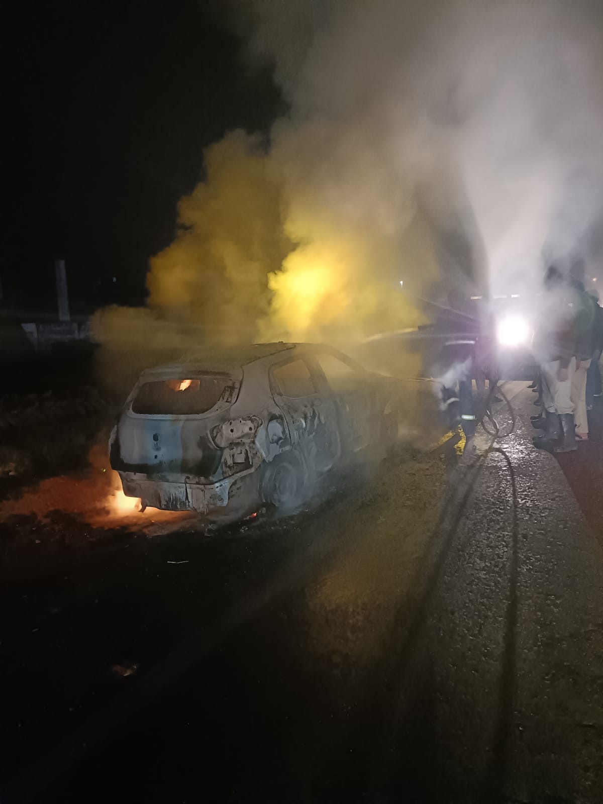 Car became a ball of fire on Delhi-Dehradun highway