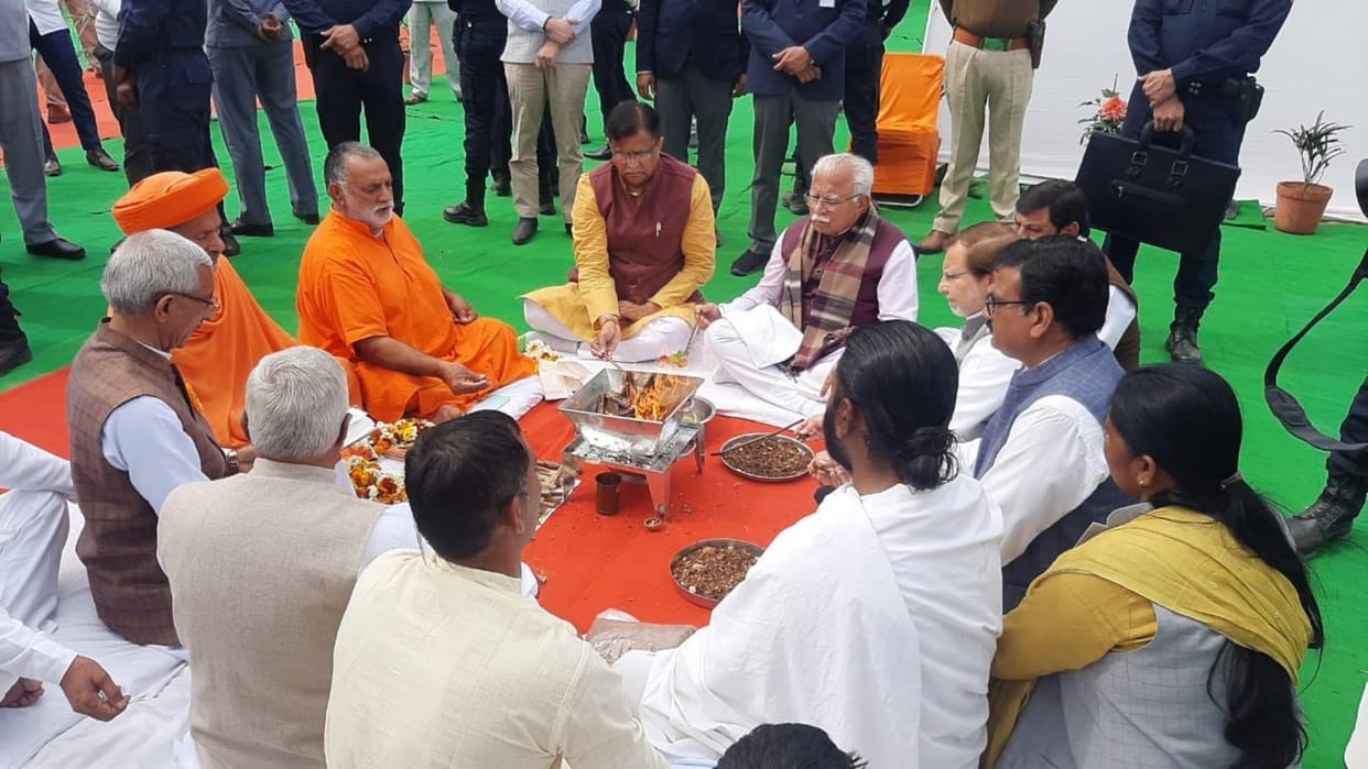 Chief Minister performed Bhoomi Pujan of Swami Omanand Saraswati Museum to be built at a cost of 100 crores In Jhajjar