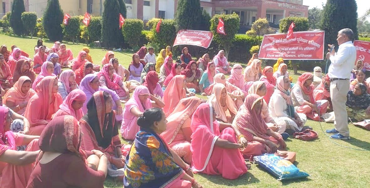Today workers will take out procession in support of Anganwadi workers
