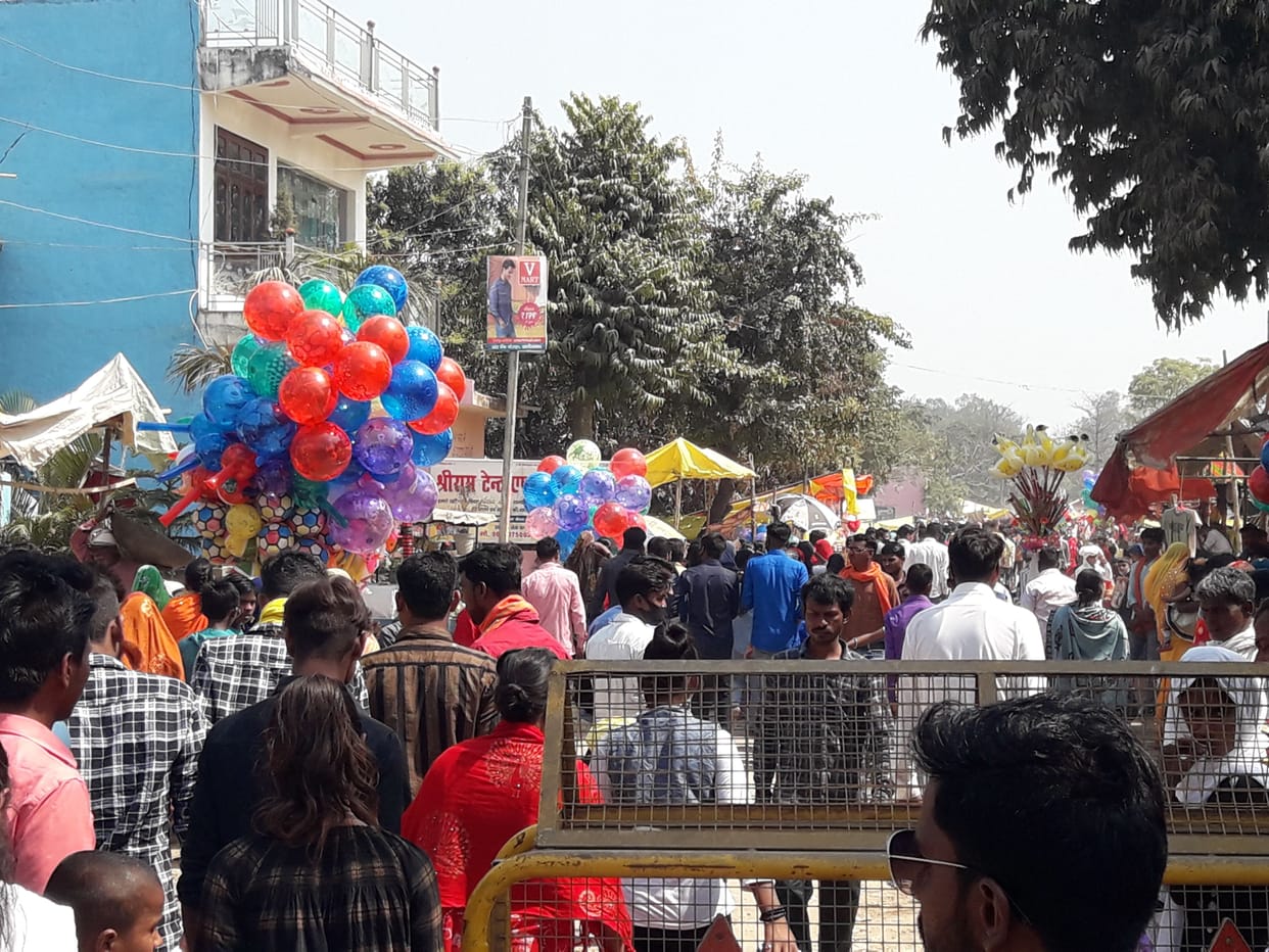pahale log paidal aur taange se aate the mela