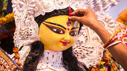 Shardiya Navratri 2023 Starts Date Pujan Vidhi Kalash Sthapana Muhurat In Hindi