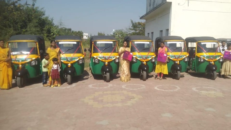 Women's Day Special: Now doing job learning to drive, giving message of self-reliance