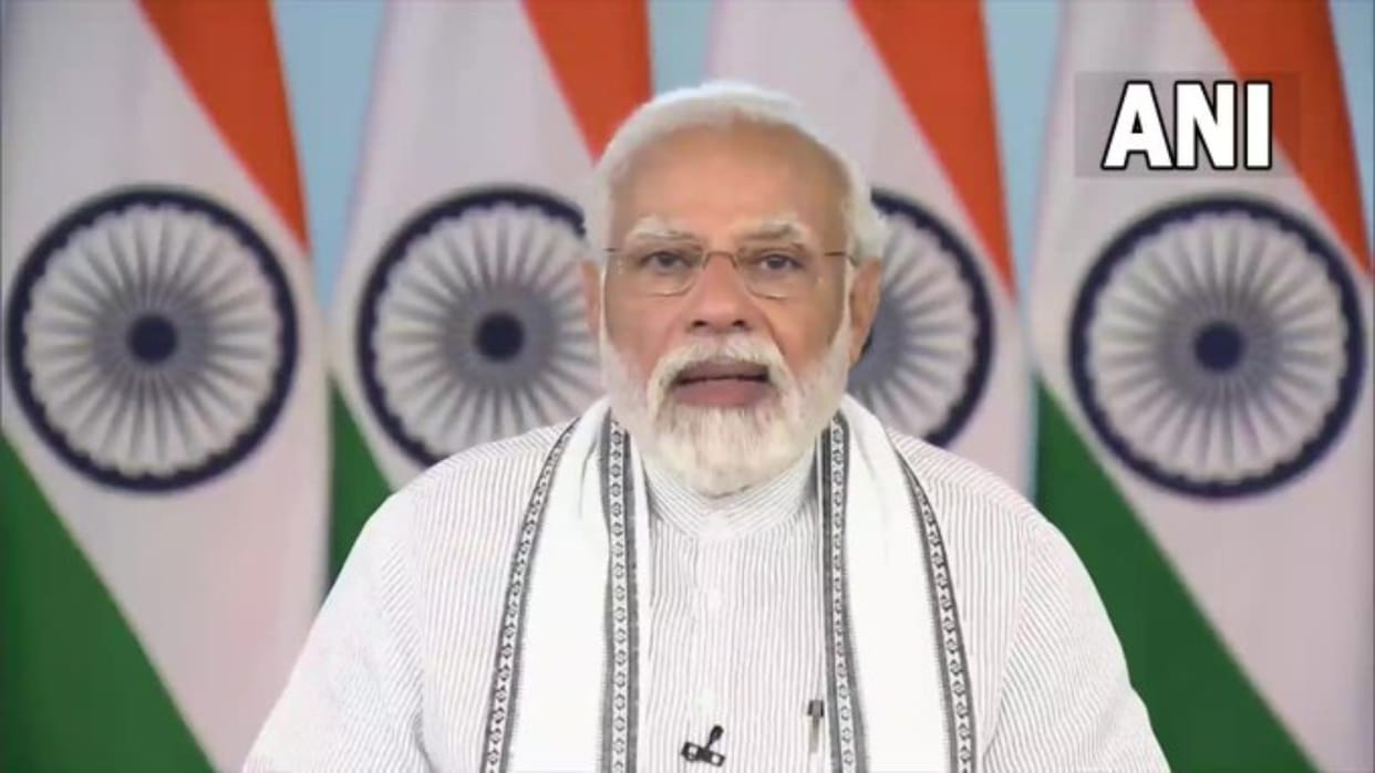 pm modi announced that fees of 50 percent seats of private medical college will be same as government medical colleges