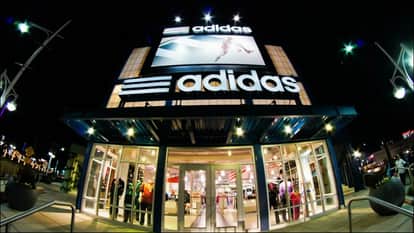 russia ukraine war big brands are suspending their operations in country these name in list included apple google
