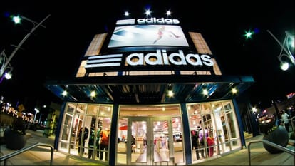 russia ukraine war big brands are suspending their operations in country these name in list included apple google