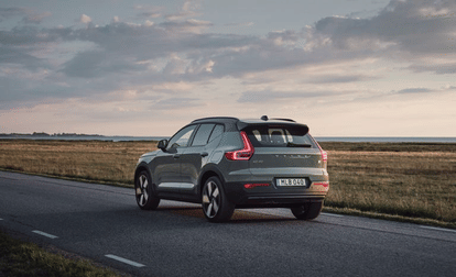 Volvo XC40 Recharge Facelift 2022 Volvo C40 Recharge Volvo officially unveils updated XC40 recharge all-electric SUV introduces new single-motor variant of C40 recharge