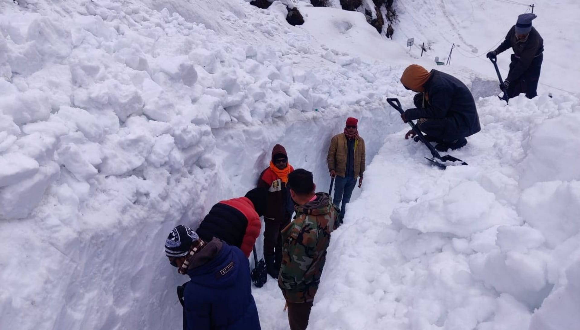 Chardham Yatra 2022: ice floes moving fast on Kedarnath footpath, danger, see in pictures.. 