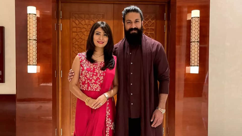 Happy Birthday Radhika Pandit Birthday know the interesting facts about kgf fame actor yash wife radhika