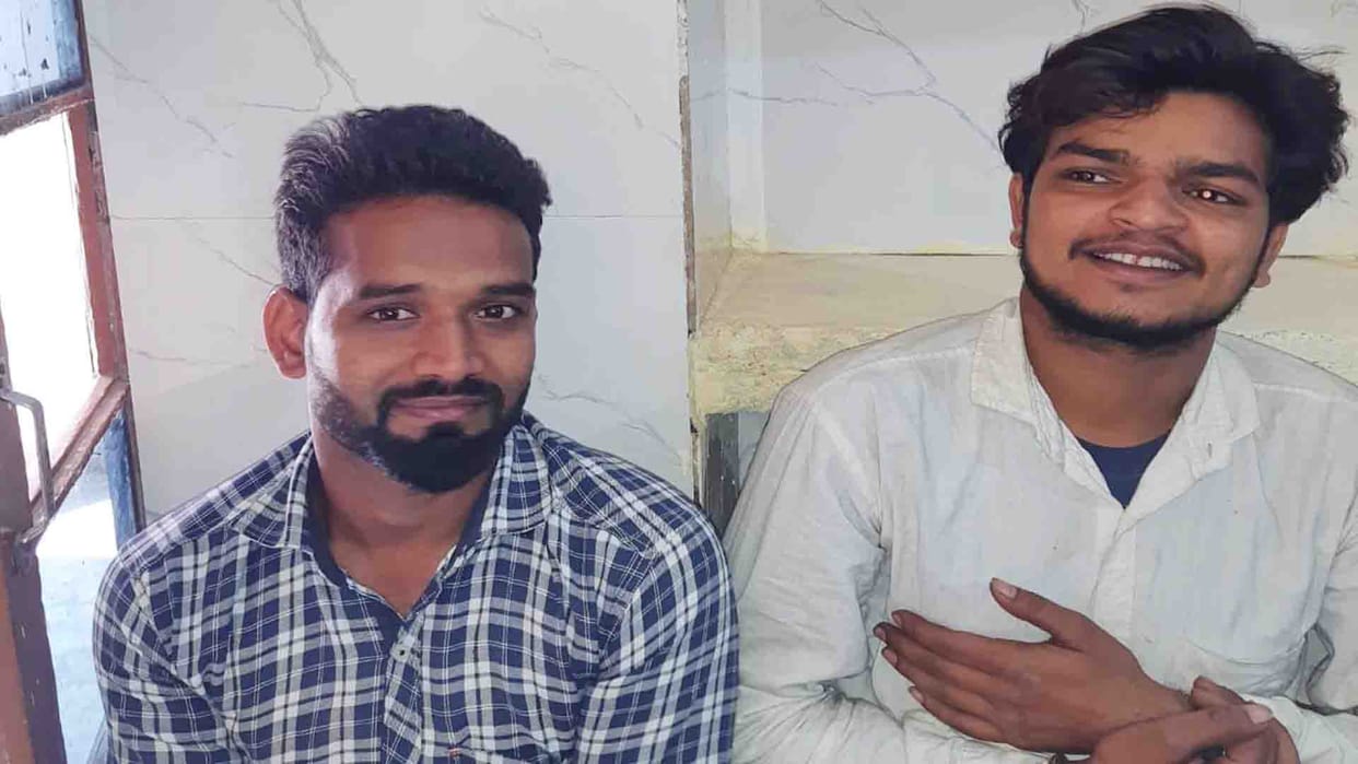 Four Died in Kanpur road accident, 2 saved including car owner