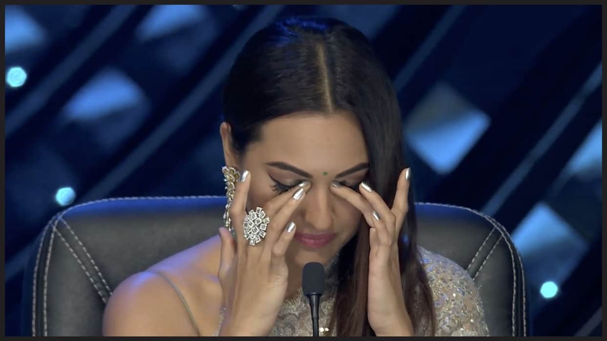 Actress Sonakshi Sinha issues an official statement on the non bailable warrant rumours