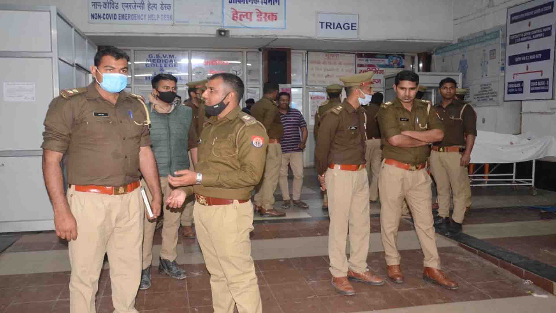 Road accident in Kanpur, four friends Died, two injured