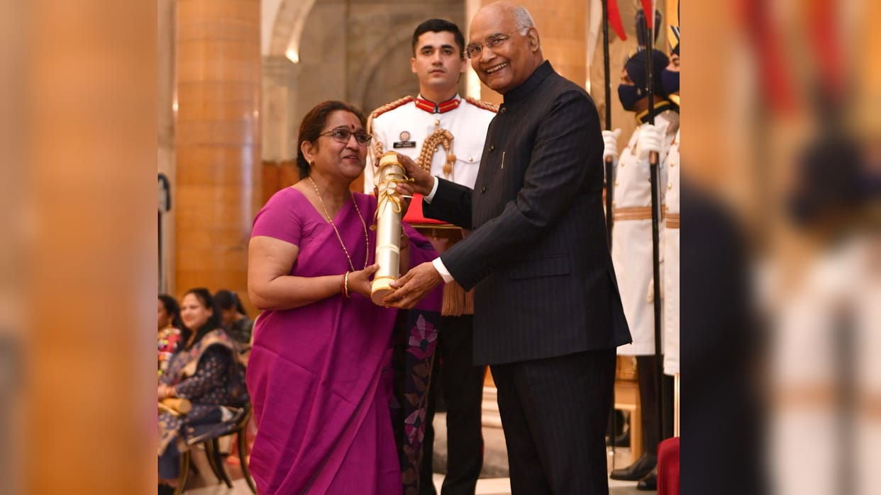 President honored Neerja Madhav Center Director of Akashvani Gorakhpur