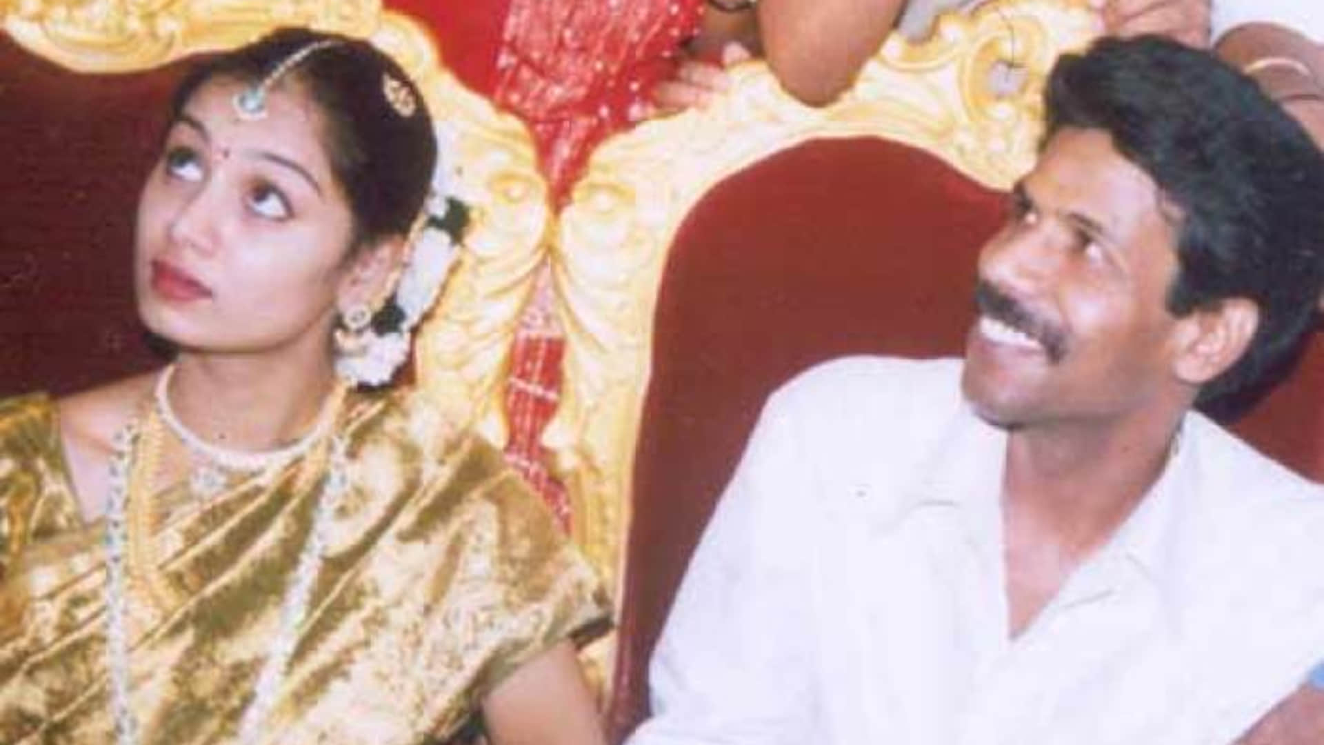 after 18 years of togetherness Director Bala and Muthumalar get divorced