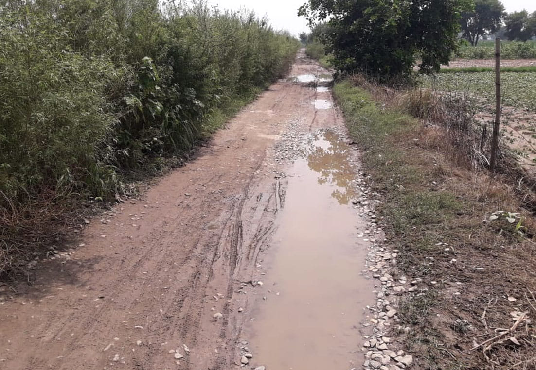 Trouble due to bad condition of Basai drain track
