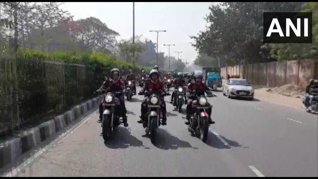 BSF Seema Bhawani Shaurya expedition Empowerment Ride 2022 from Delhi to Kanniyakumari flagged off today