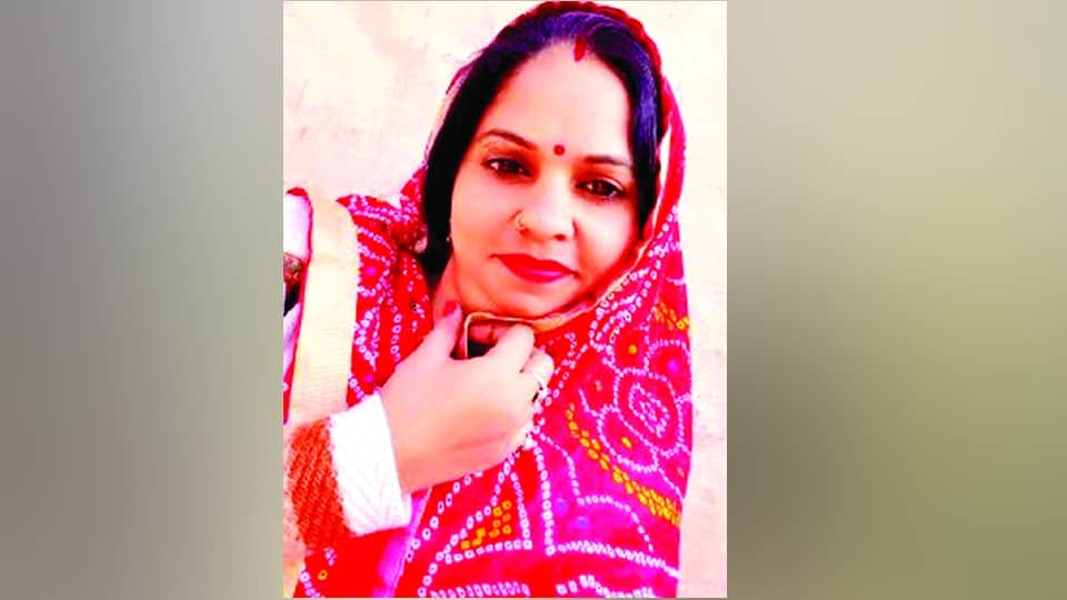 greater noida women day special story thirty four women started their own small business with help of several govt departments