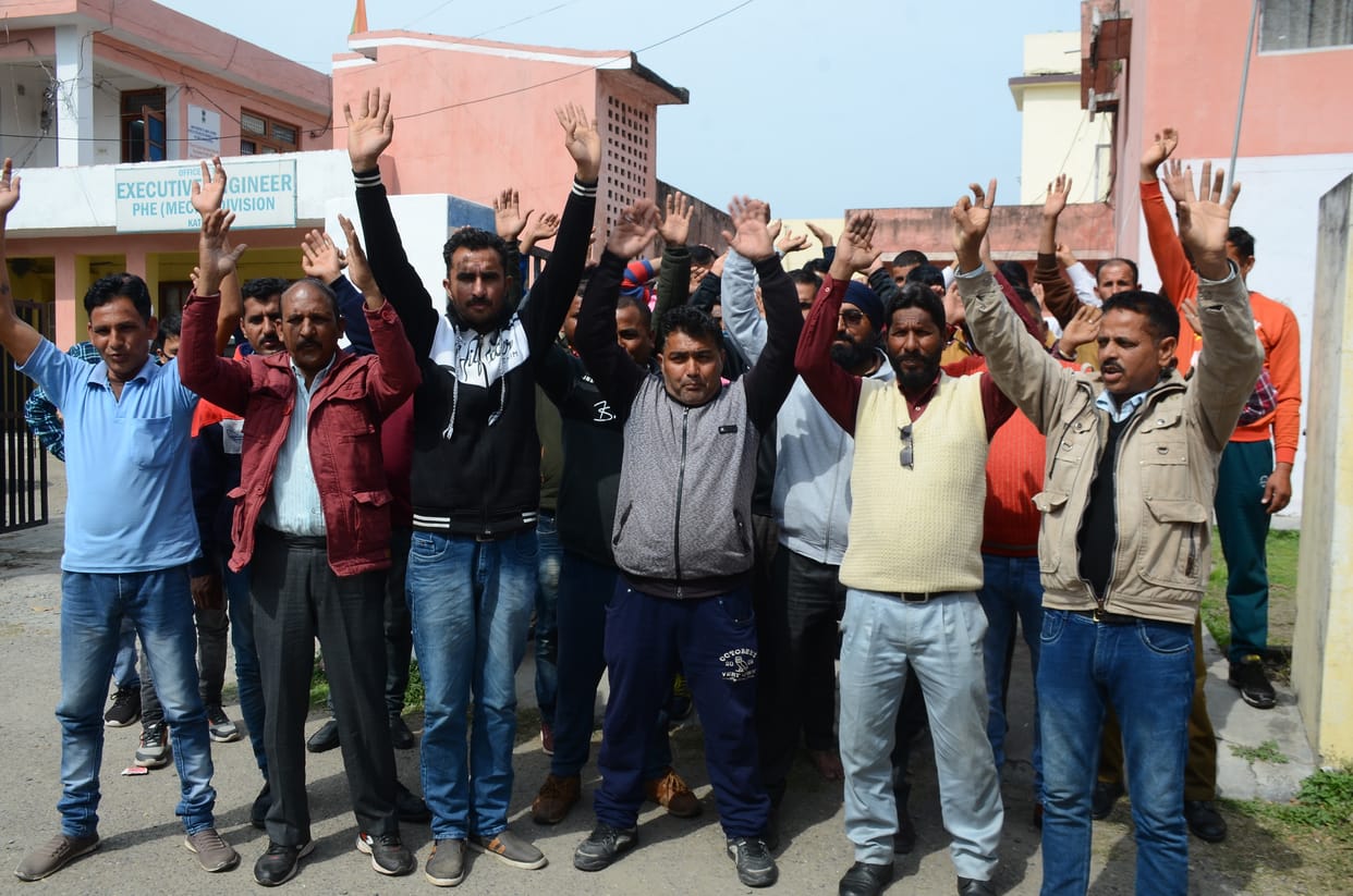 Warned to gherao LG's residence on March 14