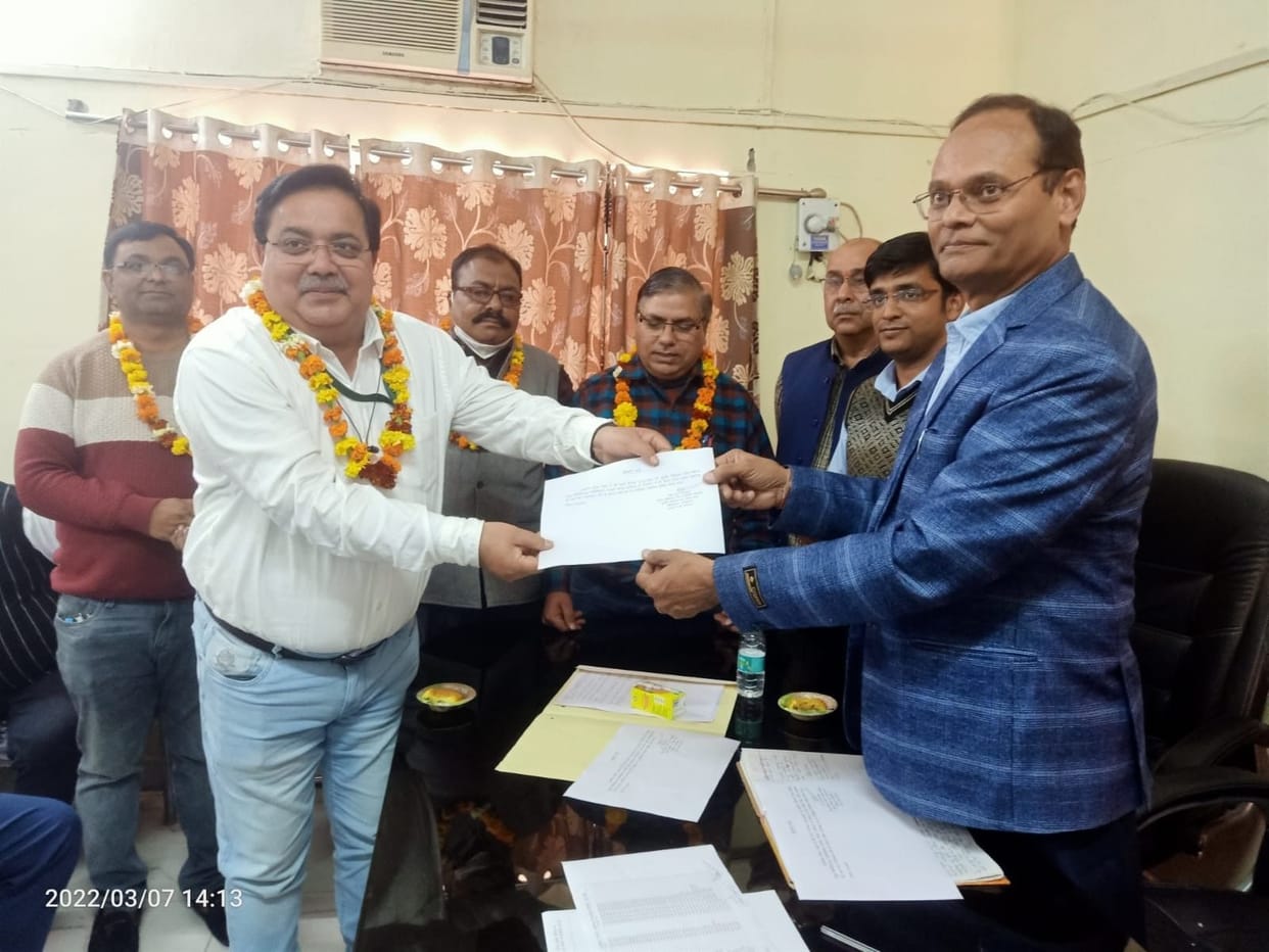 Gajendra elected president and Vinayakant minister