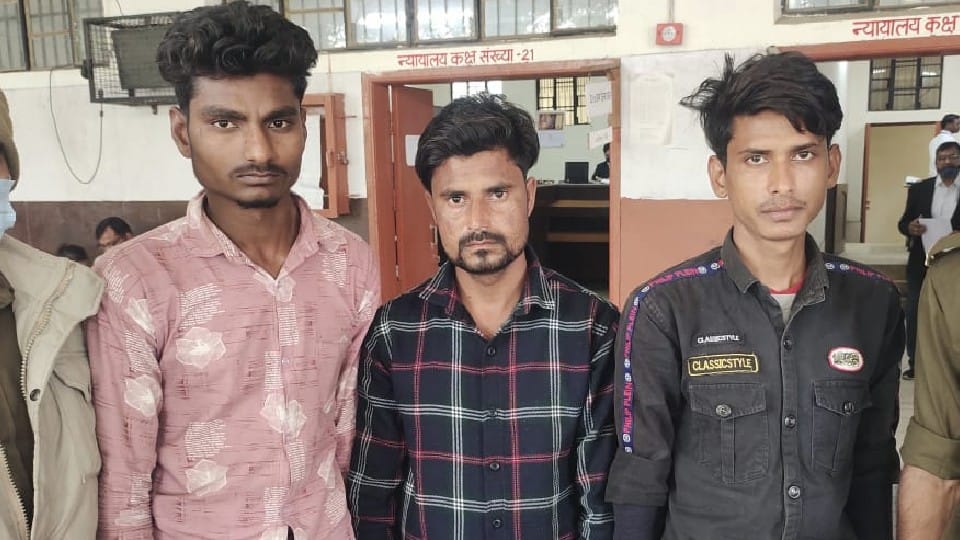 Three miscreants arrested who targeted ATM in agra