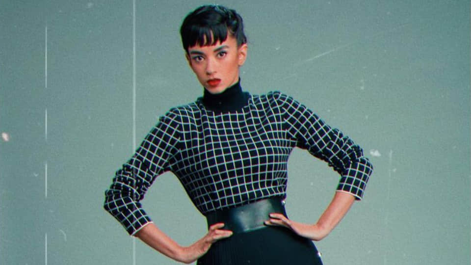 saba azad as Audrey Hepburn shared latest photoshoot photos hritik roshan comment timeless