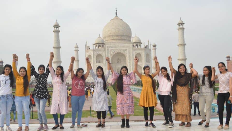 International Women's Day 2022 Tourists Get Free Entry To All Monuments Including Taj Mahal