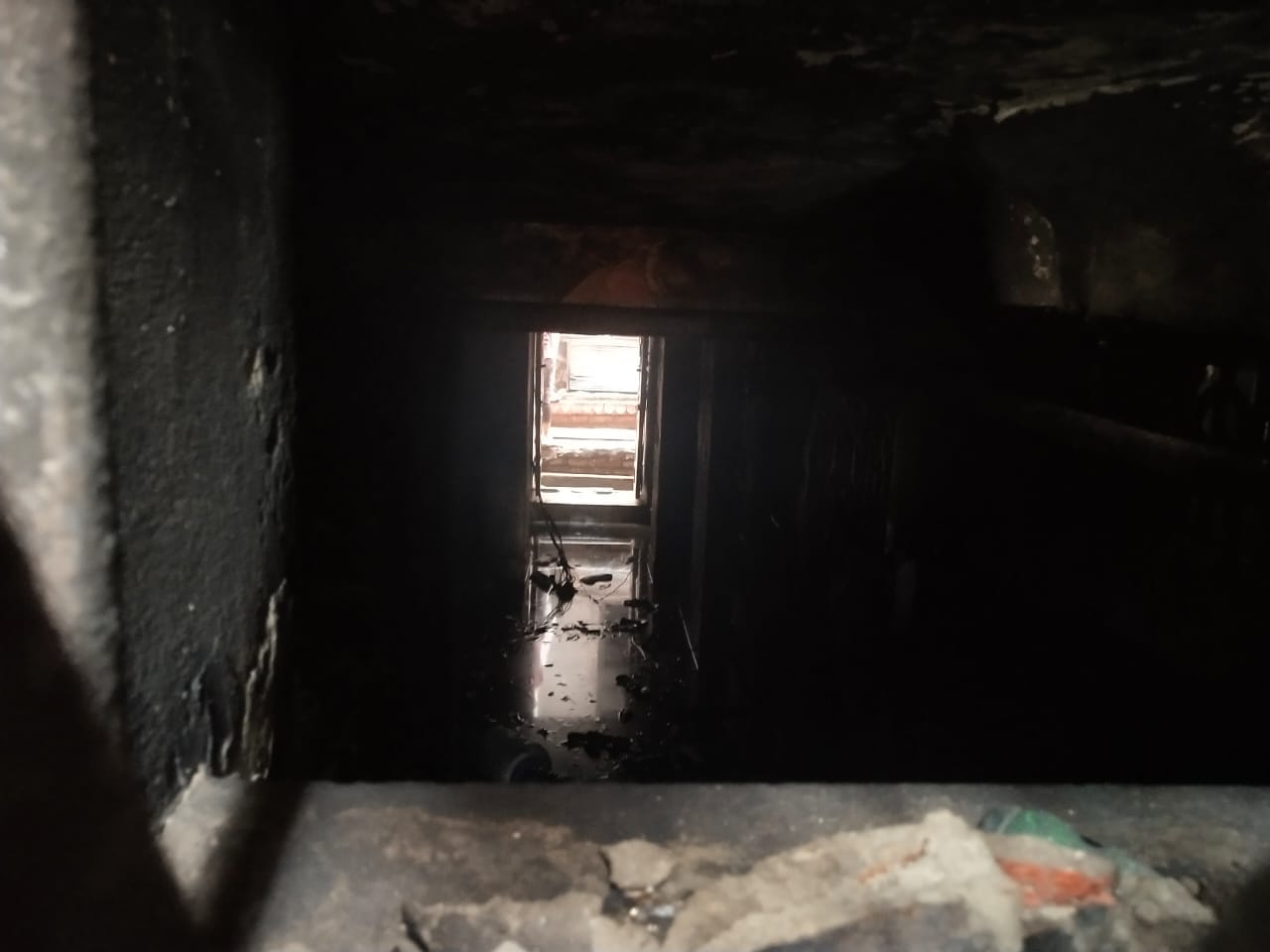 Fire Broke out in Saree polish factory in varanasi Black smoke and flames  eyewitnesses told horrifying scene