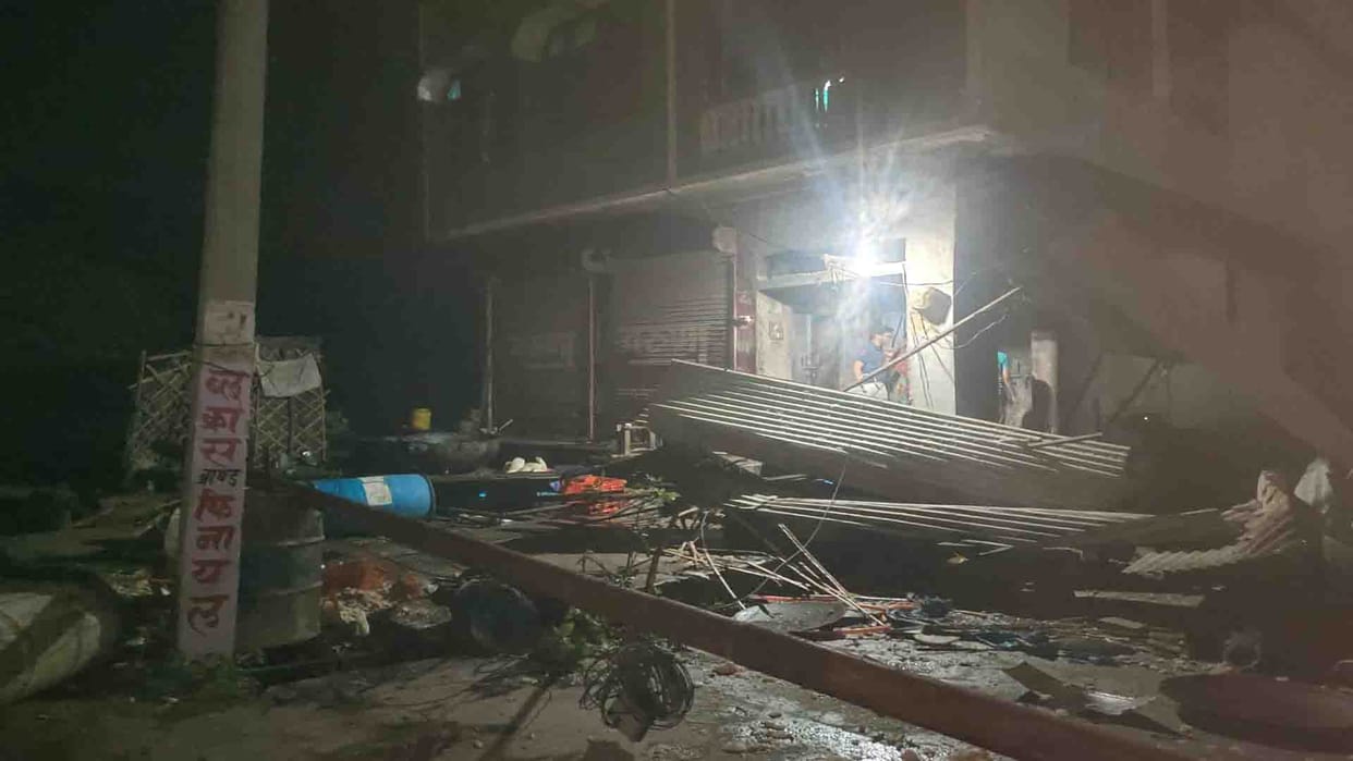 DCM enters Petha factory, one worker Died, One injured