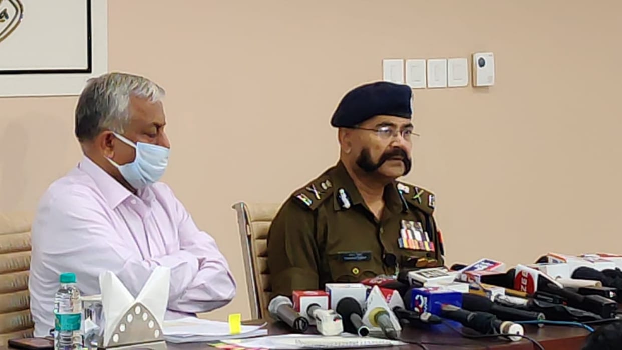 Joint press conference of additional chief secretary home and ADG LO prashant Kumar.