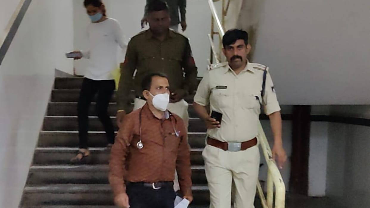 Chhatarpur: Policeman covered 45 km journey in 15 minutes to save injured child but could not save his life