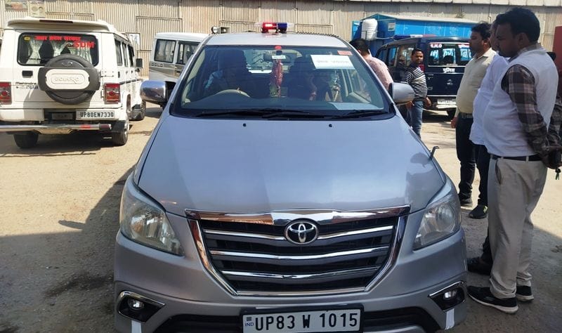 Spaniards checked officers' vehicles