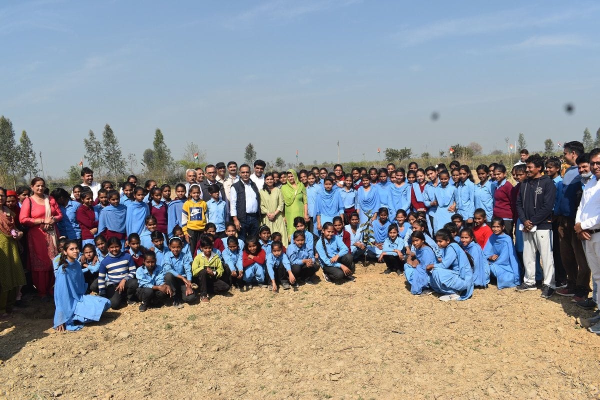 Oxygen Bagh dedicated to daughters on International Women's Day in Bali Qutubpur