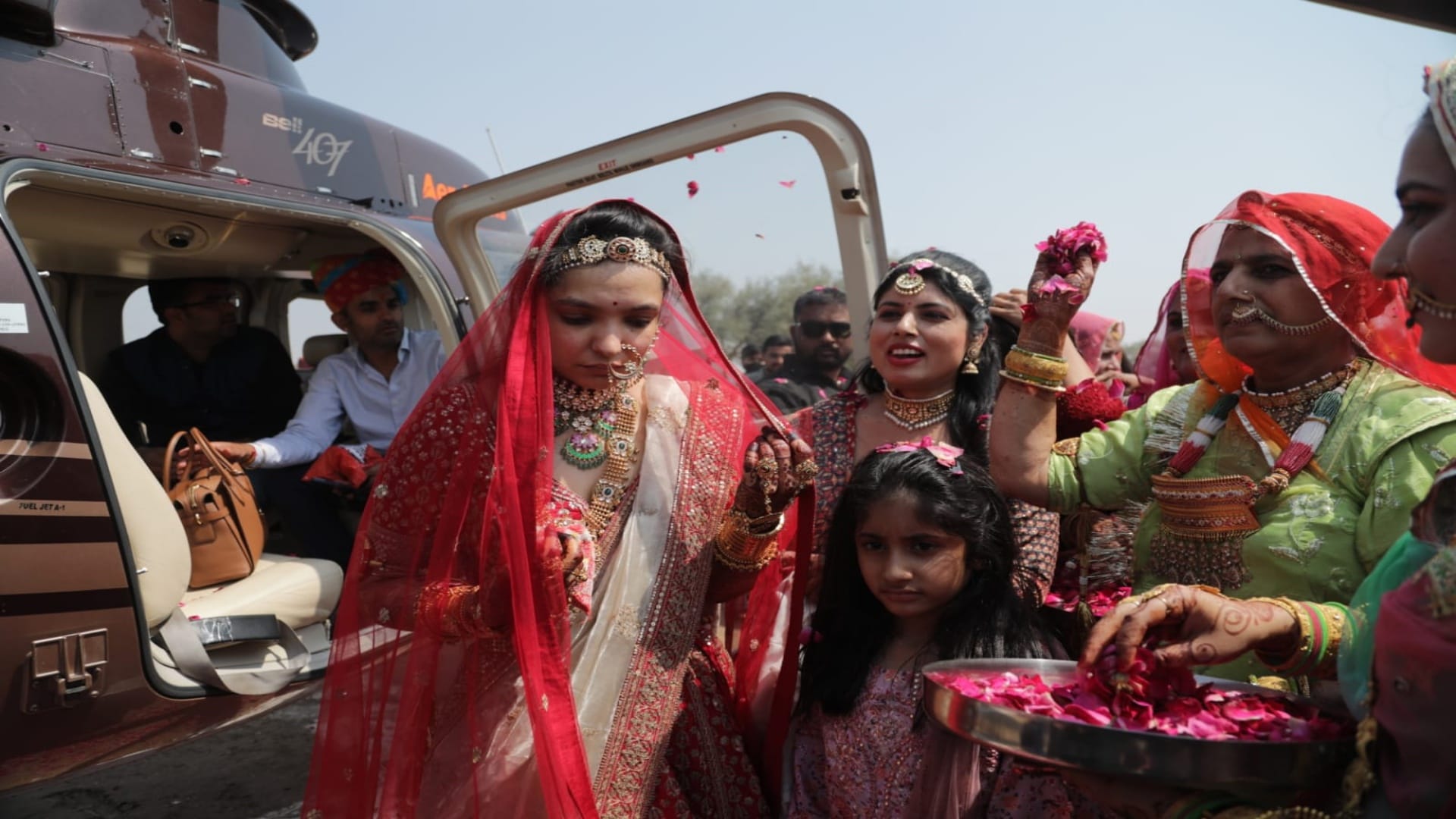Groom bring bride on helicopter in Jodhpur wedding became talk of village