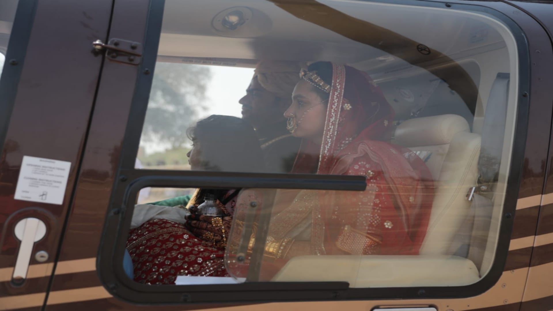 Groom bring bride on helicopter in Jodhpur wedding became talk of village