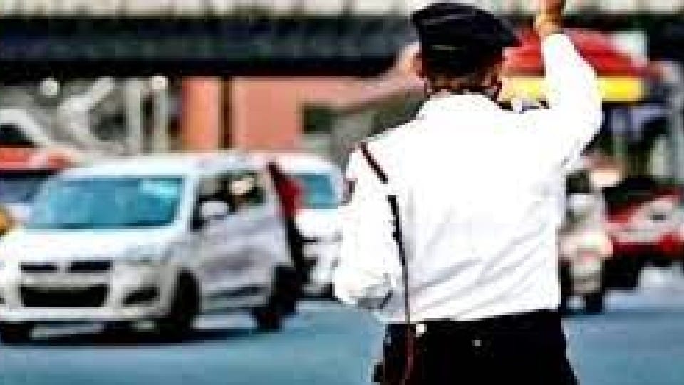 Rajasthan news Attempt to enter car in CM Ashok Gehlot convoy driver dragged police constable on bonnet