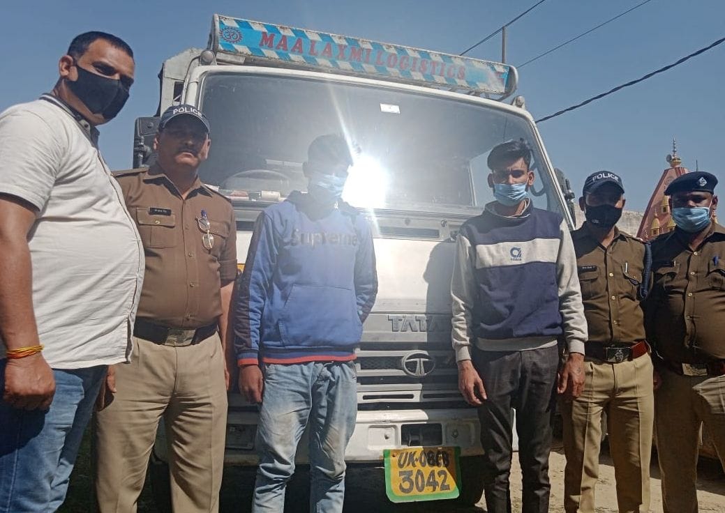 Two accused arrested in truck theft