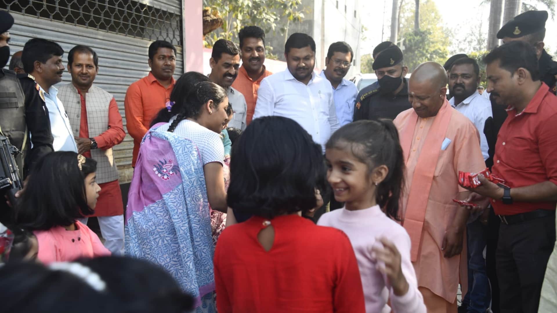 CM yogi play with childran in Gorakhpur