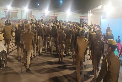 Ruckus over EVMs in Varanasi Now case filed against 600 unknowns including 40 nominated in Jaitpura police station