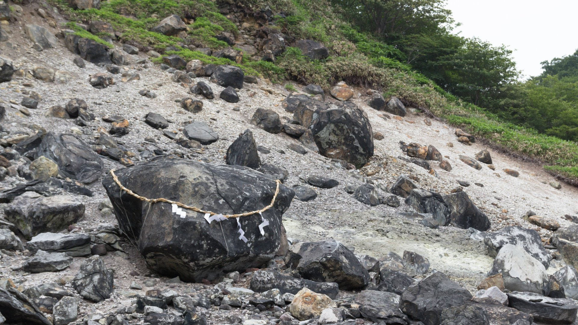 1000 year old evil demon is now released after ancient killing stone of japan cracked down