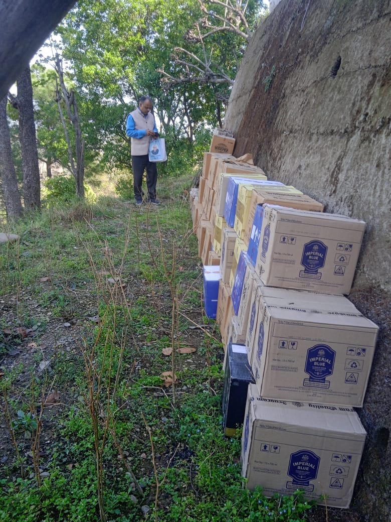76 boxes of English liquor recovered from Darwad