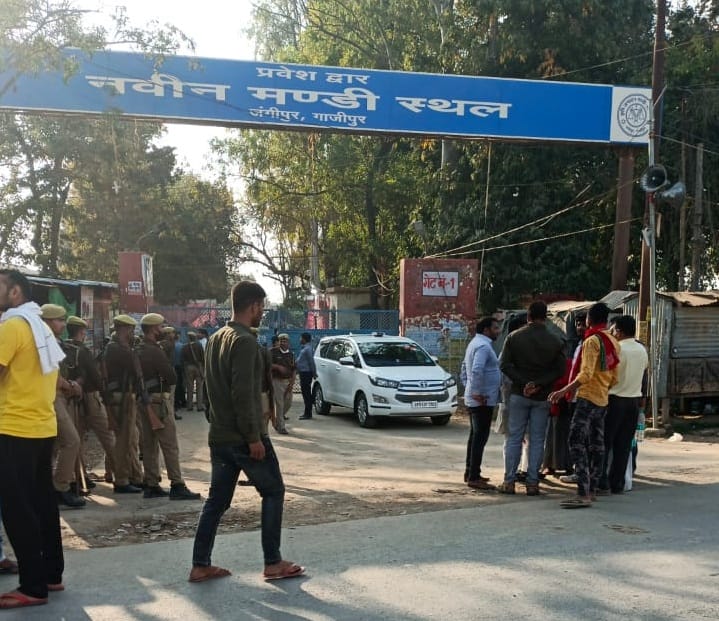 Even administrative vehicles were not allowed inside